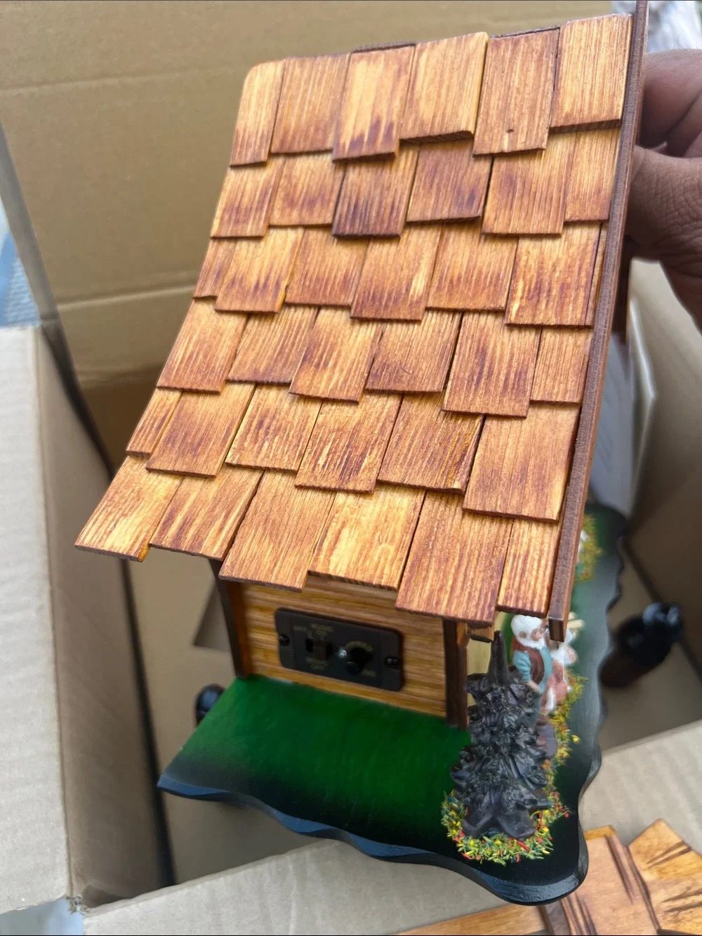 Cuckoo Clock Heidi Cabin with Pitched Roof - Quartz Chalet New Never Used
